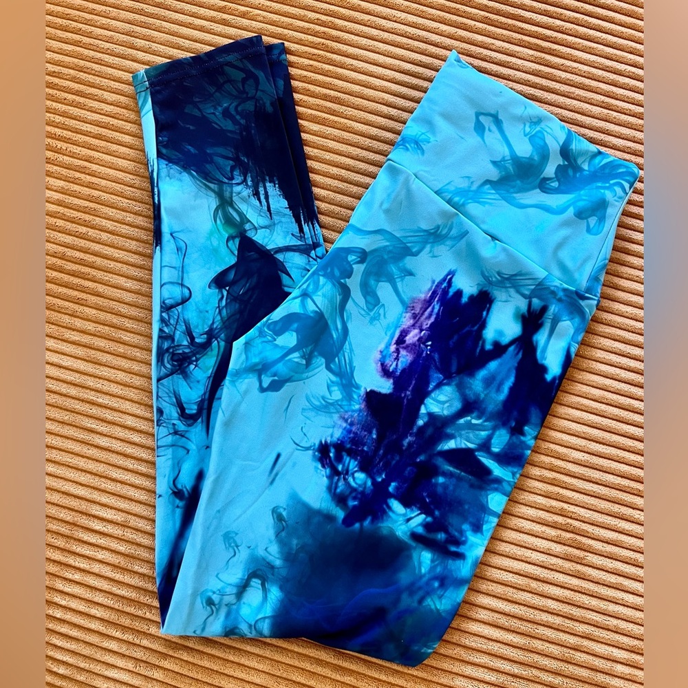 Tie-dye workout leggings brand new